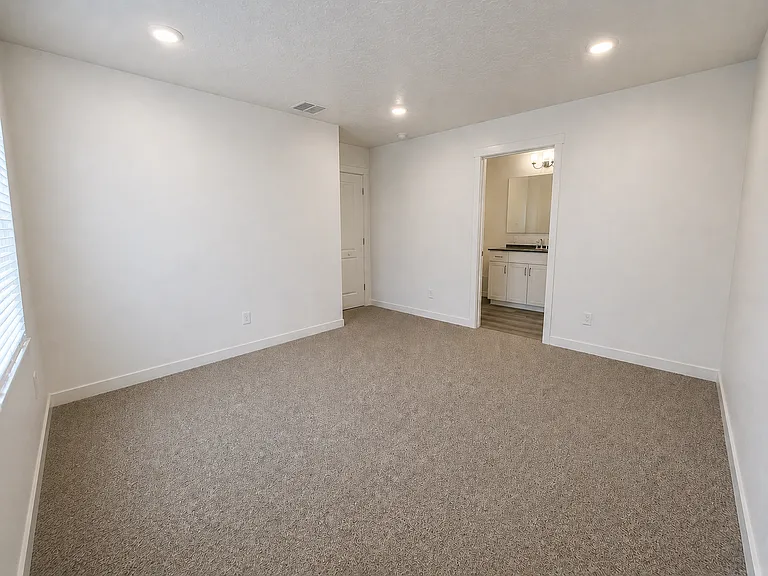 983 W Fox Run Ave — Photo 21