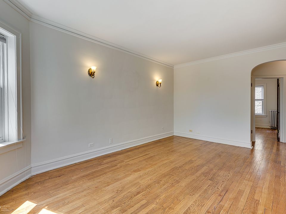 1st image of 7110 N Washtenaw Ave APT 3