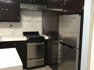 772 W 30th St #B, San Pedro, CA 90731