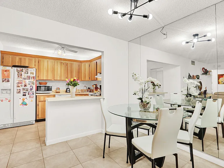 309 Knotty Pine Cir #A-1 — Photo 6