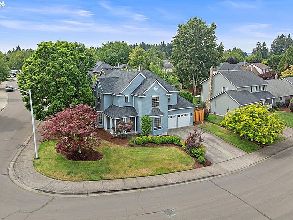 3rd image of 2494 NE Estate Dr