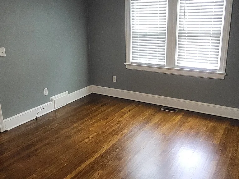 289 Marion Ave — Photo 16