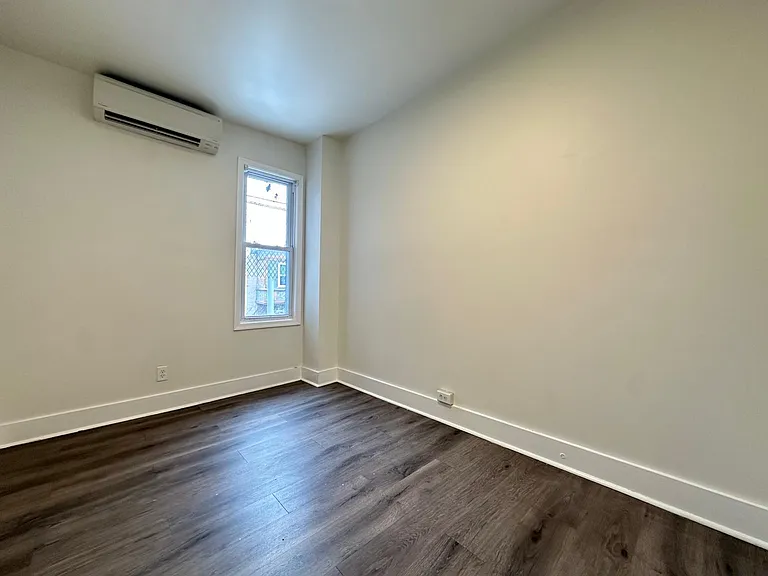 2407 W Harold St — Photo 8