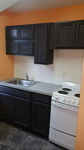 36 Pine St #2R Photo 1
