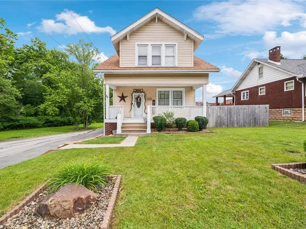 1704 Hancock Ave, Apollo, PA 15613