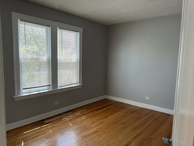 8956 S Elizabeth St — Photo 8