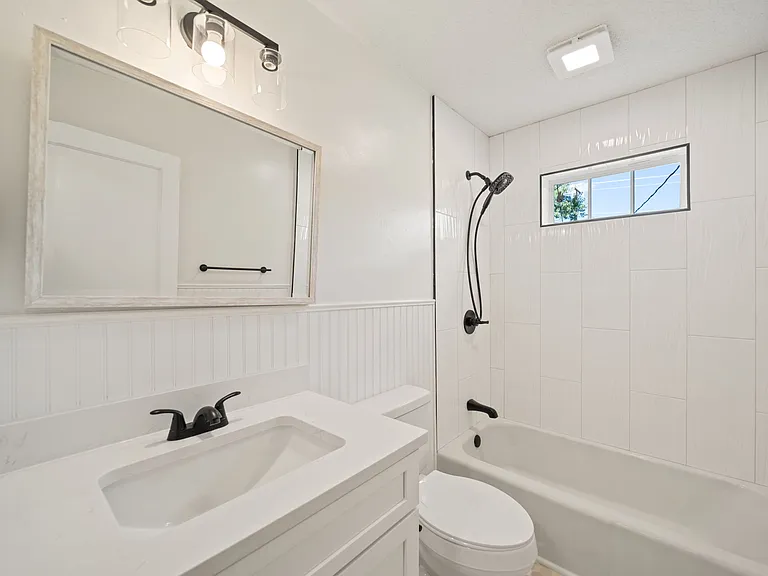 2312 Maple St — Photo 11