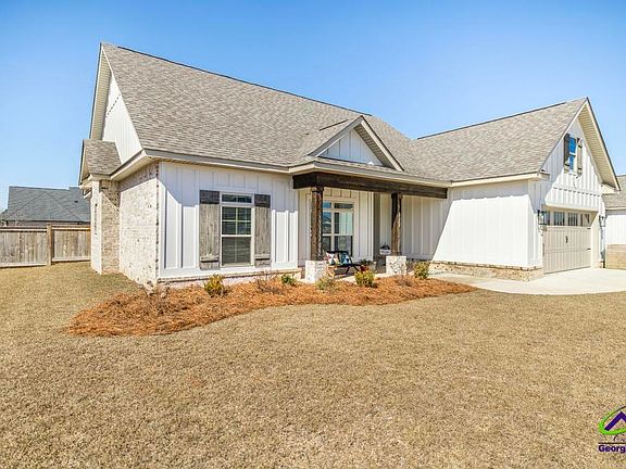 2nd image of 111 Field View Ln