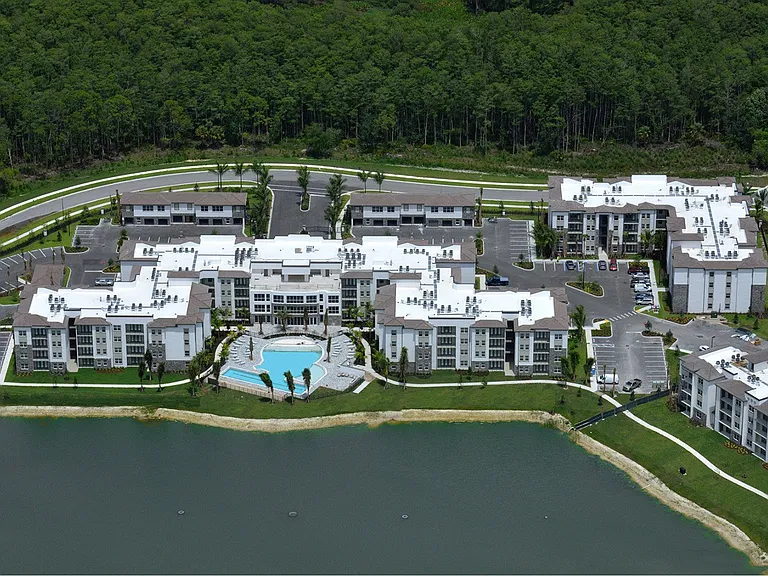 Legacy Gateway Apartments — Photo 14