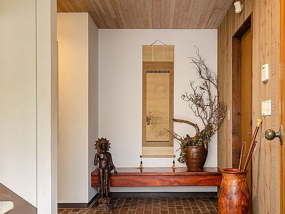 Gallery at WoodInTheWood.com