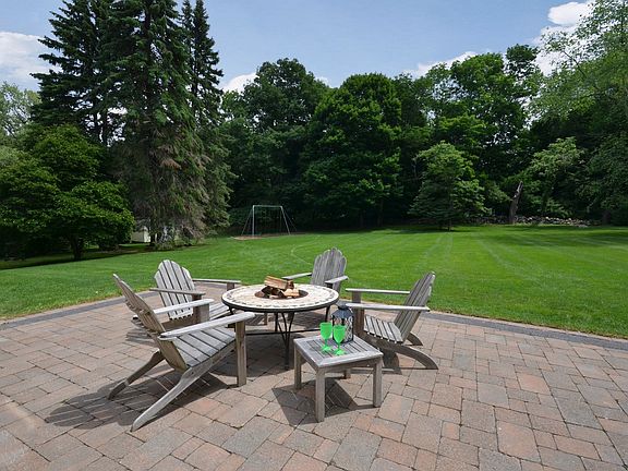 Park-like 1.11 Acres