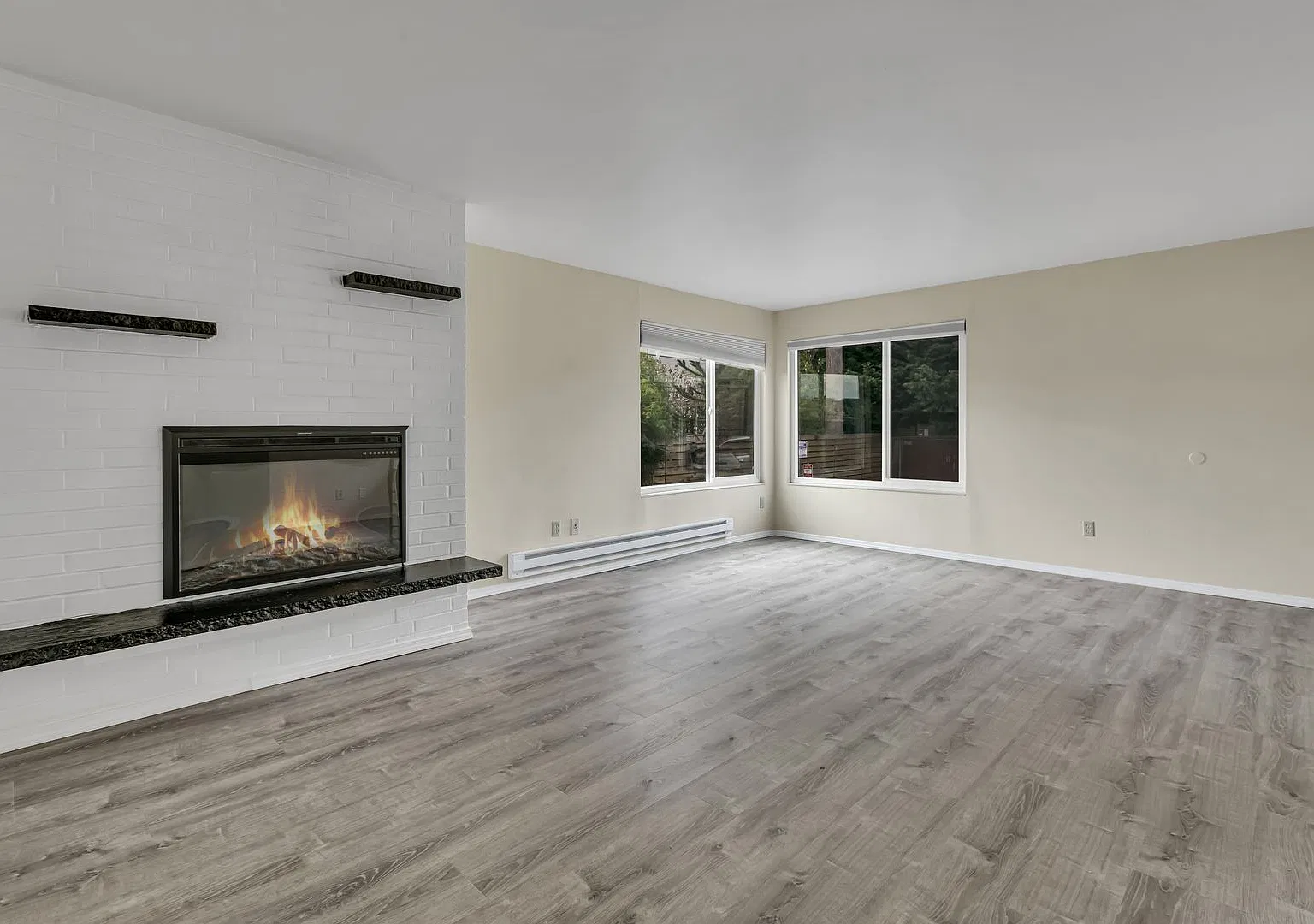 Apres Ballard Apartments — Photo 4