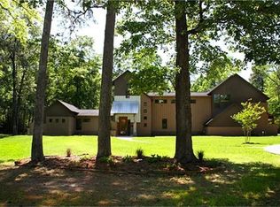 10941 Lake Forest Dr, Conroe, TX 77384