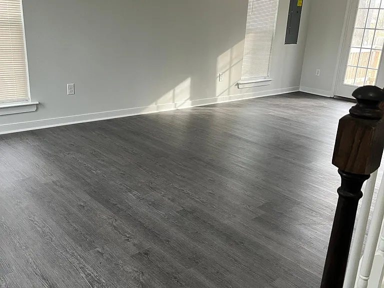 1701 Old Williamsburg Rd — Photo 4