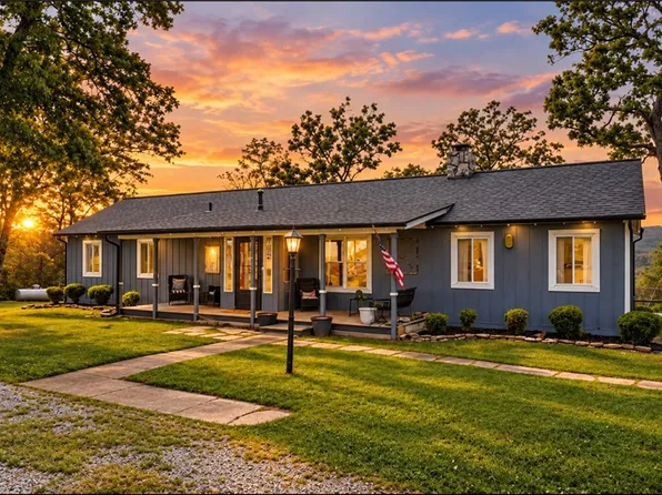 82 County Road 327, Berryville, AR 72616