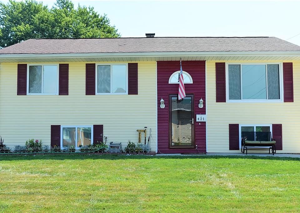1st image of 421 Brentwood Ave