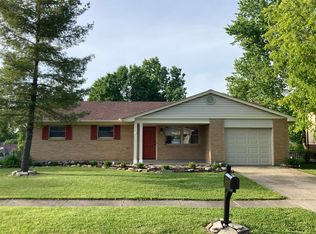 218 Iroquois Dr, Lebanon, OH 45036