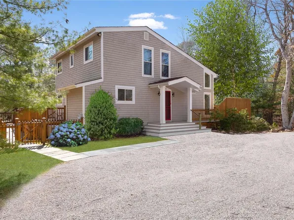 13 Diane Dr, East Hampton, NY 11937