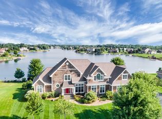 1060 Harbor Lights Rd, Suamico, WI 54173