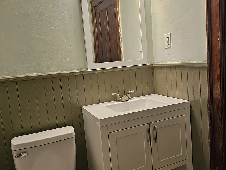 154 Oconnell Ave #2 — Photo 5