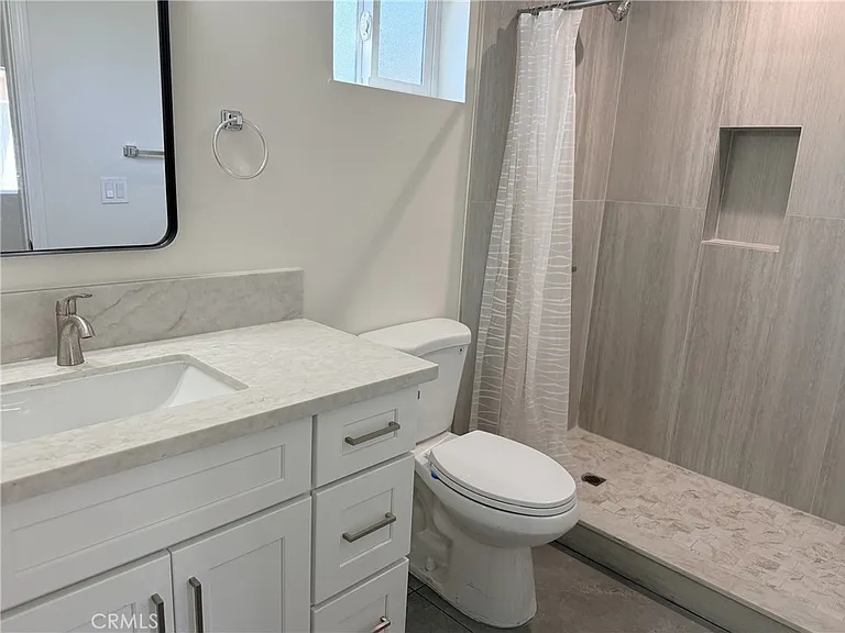 1430 S California Ave — Photo 10