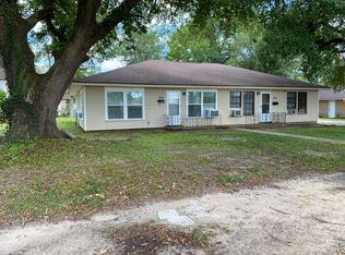 715 S 7th St, Silsbee, TX 77656