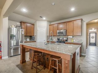 800 Waller Dr, Fate, TX 75087