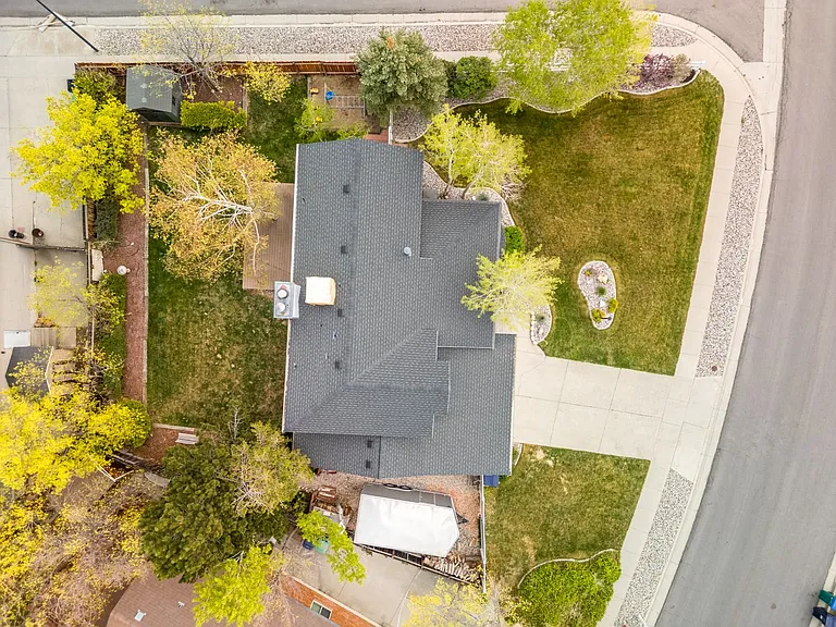 1649 E Michael Way — Photo 10