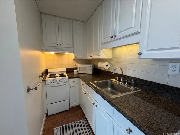 2637 Kuilei St APT A53, Honolulu, HI 96826