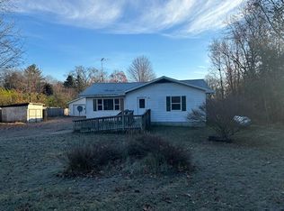 830 S Evergreen Dr, Newaygo, MI 49337