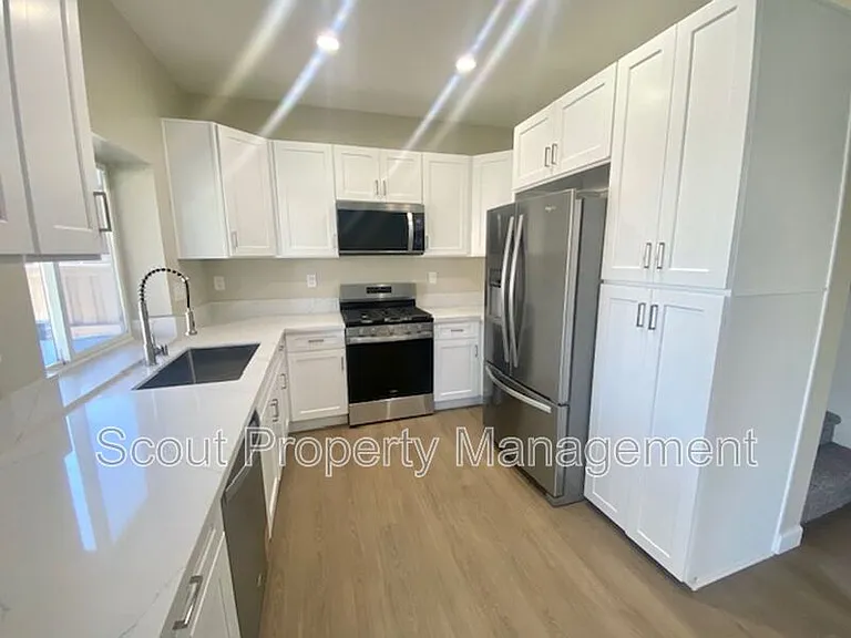 43174 Teramo St — Photo 34