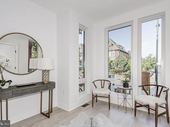 4th image of 3571 10th St NW #1