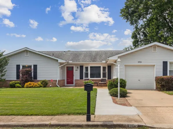 990 Sunny Ct, Gambrills, MD 21054