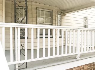 2008 Rossmoor Rd, Cleveland Heights, OH 44118