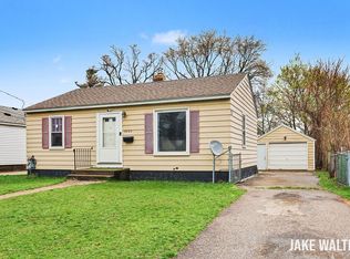 3220 Hillcroft Ave SW, Wyoming, MI