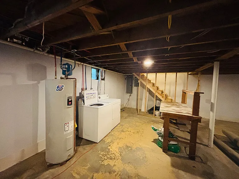 709 Barringer Dr — Photo 8