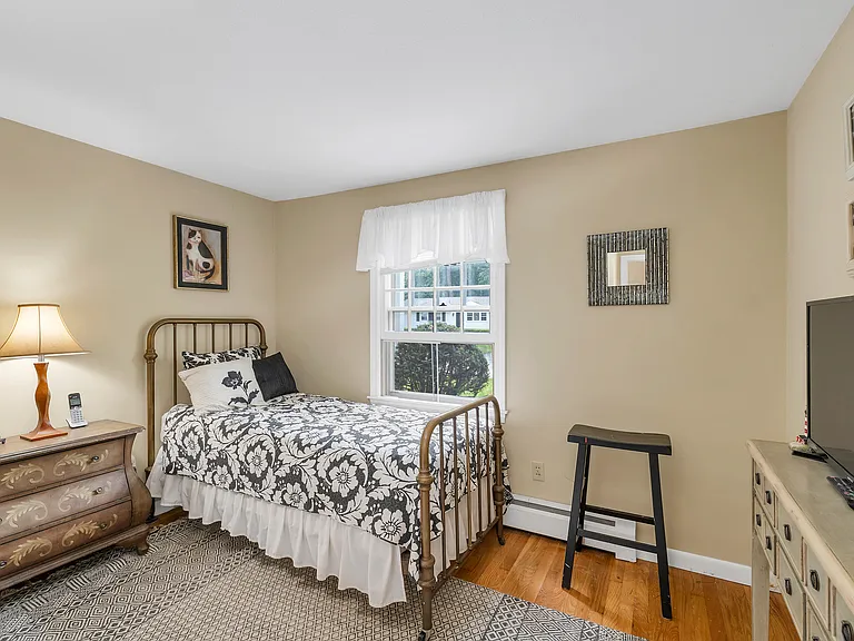 43 Milbern Ave — Photo 22