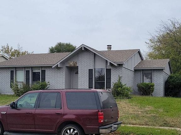 2nd image of 7407 Cloverglen Dr