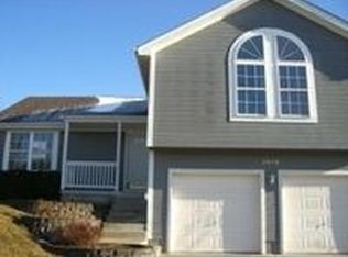 2016 SW 2nd St, Lees Summit, MO 64081