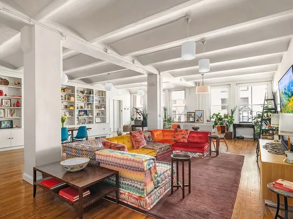26 N Moore St APT 4W, New York, NY 10013