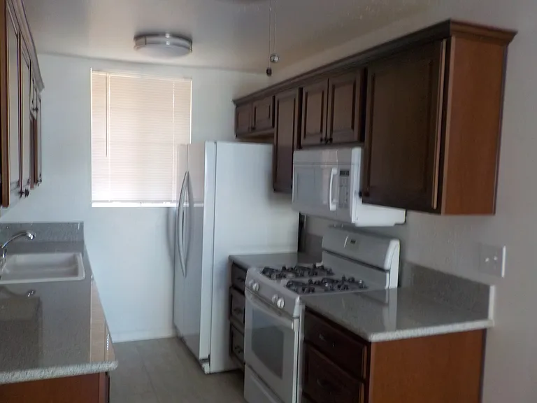 130 Catamaran St #3 — Photo 2
