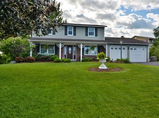 114 Dewberry Ln, Syracuse, NY 13219