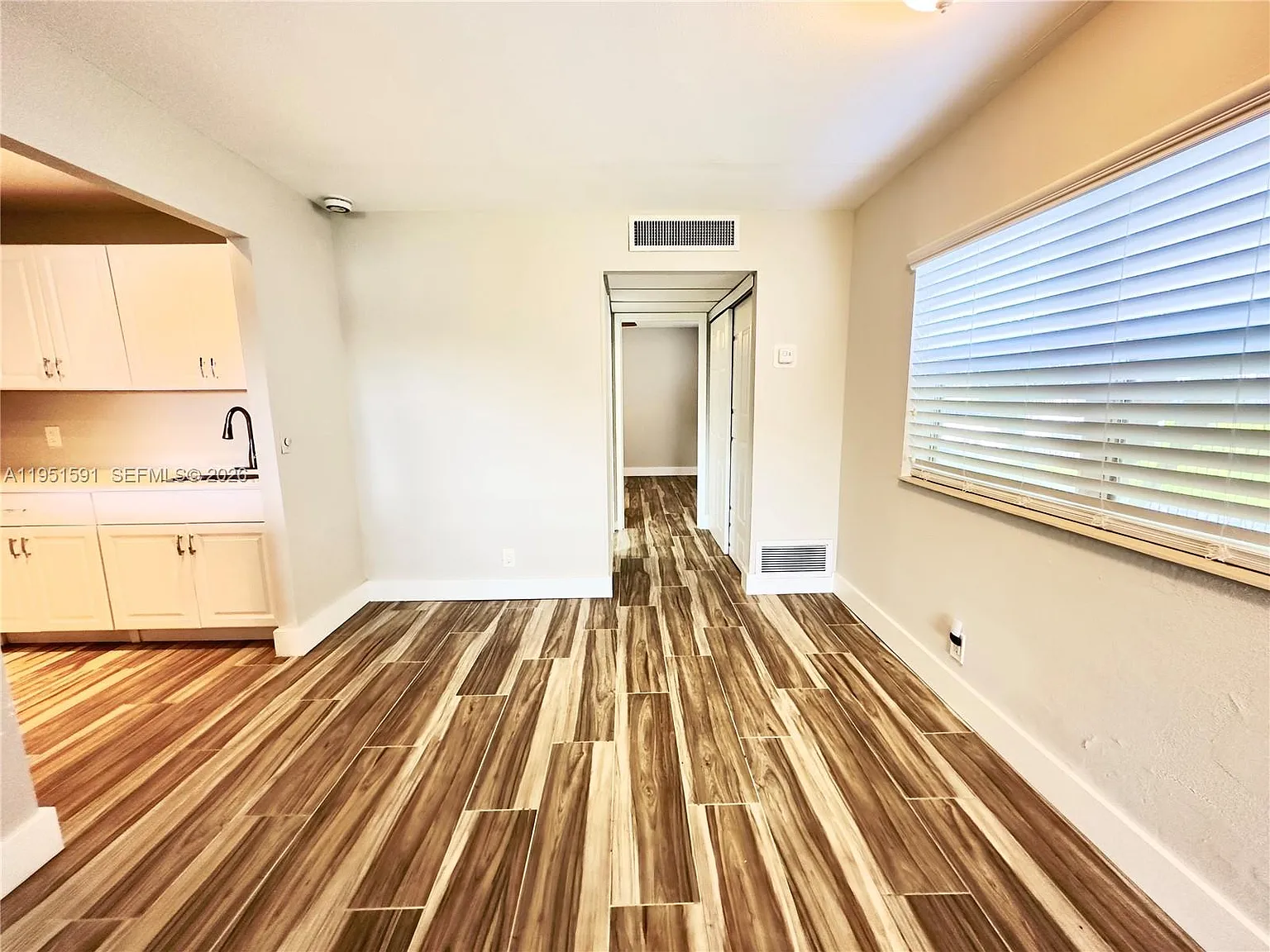 Kings Point Monaco Condos — Photo 4