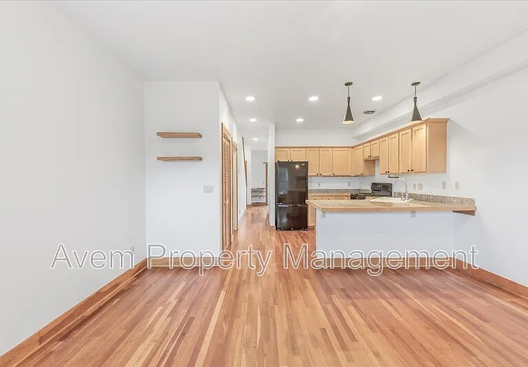 4527 SE 40th Ave — Photo 4