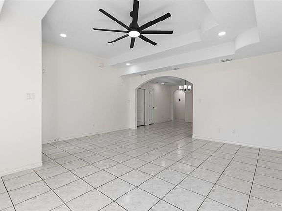 5th image of 4403 N 27th Ln