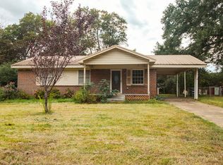 2822 Brooklane Dr, Bessemer, AL 35023