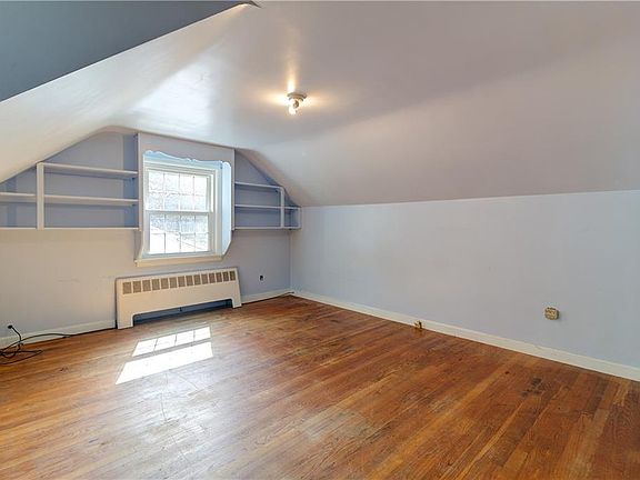 5th image of 73 Lindy Ave