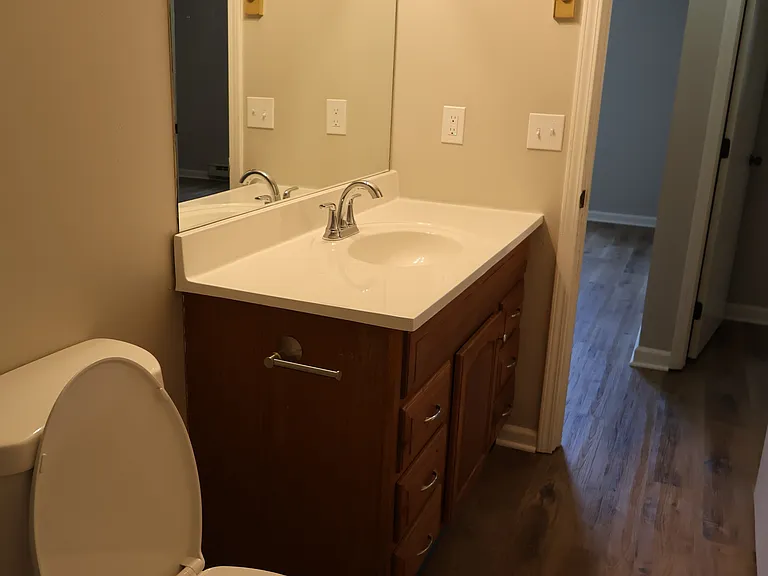 714 S State St #3 — Photo 36