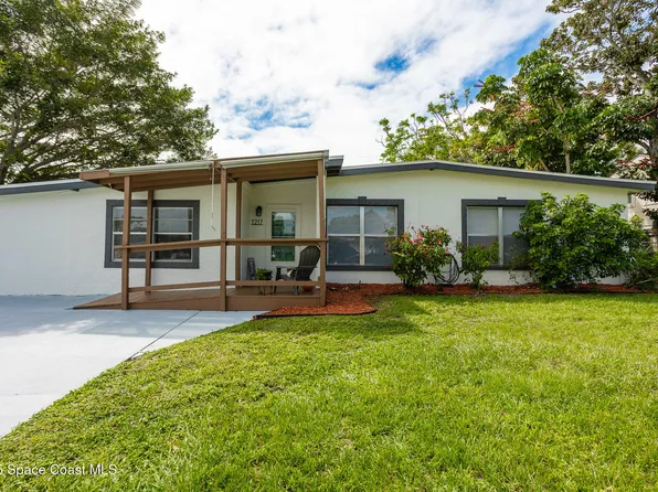 1217 Pinewood Dr, Melbourne, FL 32935