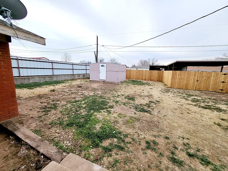 3505 Houston Ave — Photo 47